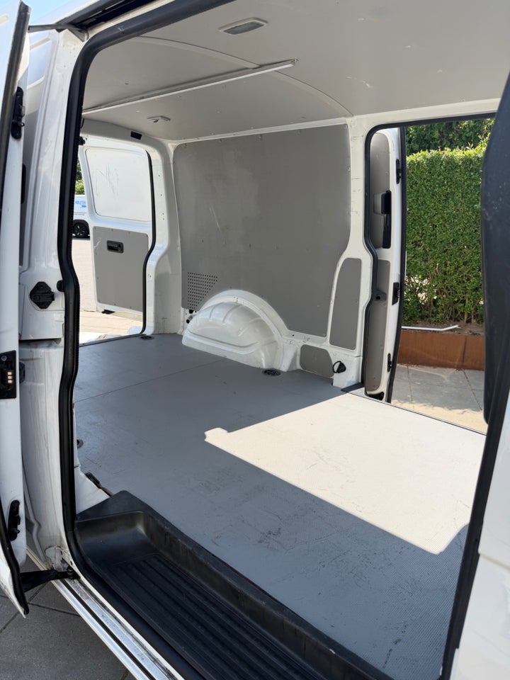 VW Transporter 2,0 TDi 140 Kassevogn DSG lang