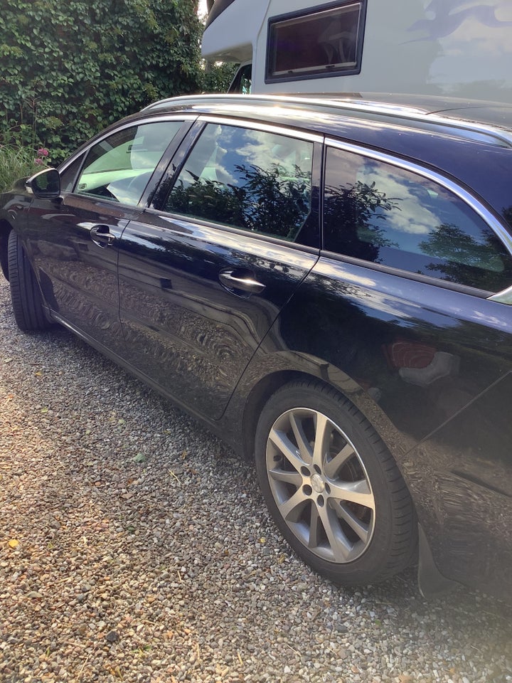 Peugeot 508 2,0 HDi 140 Active SW 5d