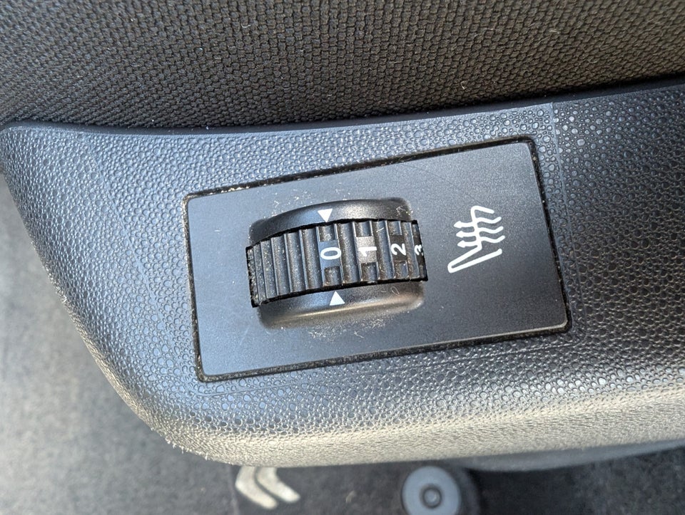 Citroën C4 1,6 HDi 90 Seduction 5d