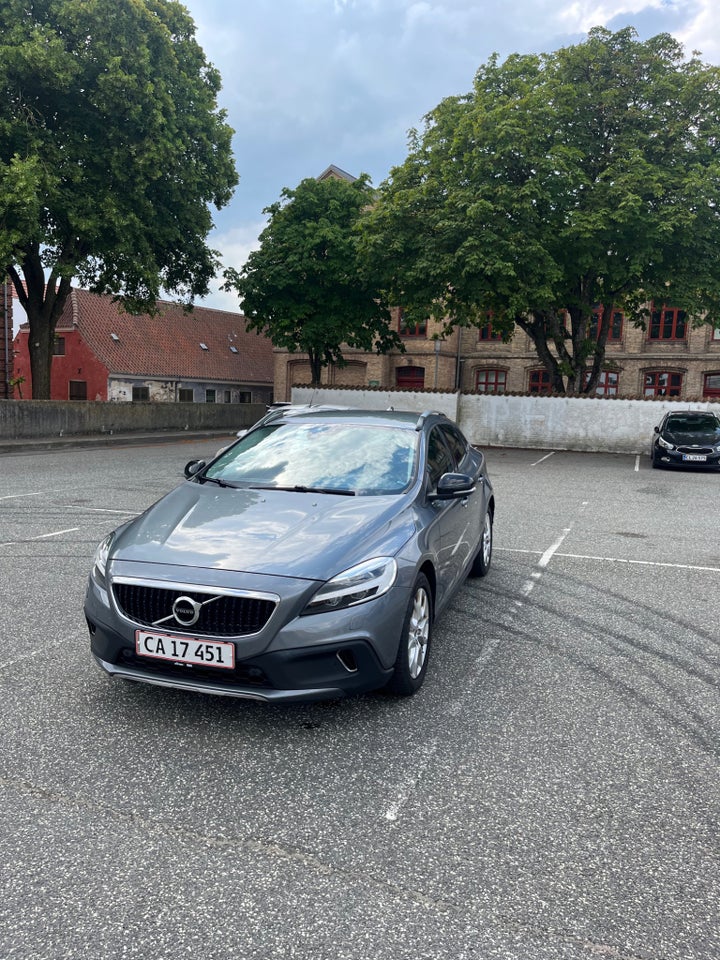 Volvo V40 CC 2,0 D3 150 aut. 5d