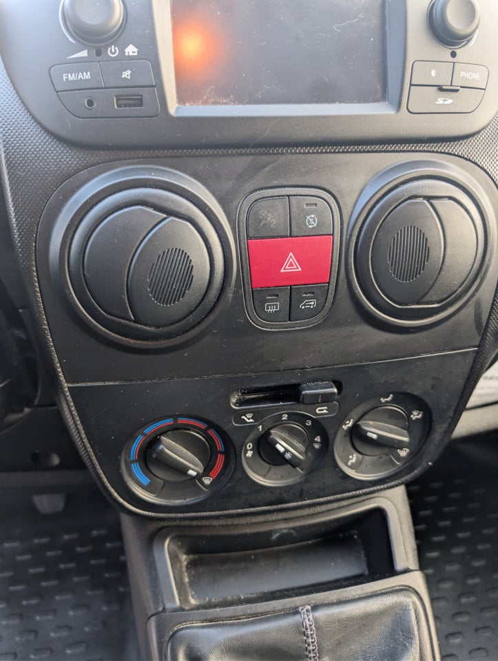 Fiat Fiorino 1,3 MJT 80 Basic Van 5d