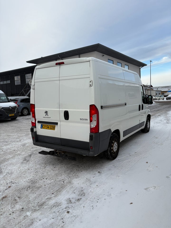 Peugeot Boxer 330 2,0 BlueHDi 130 L2H2 Premium