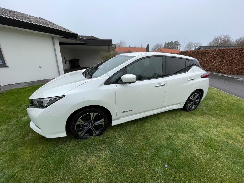 Nissan Leaf 40 Tekna 5d