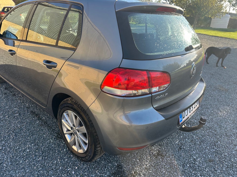 VW Golf VI 1,6 TDi 105 Match BMT 5d