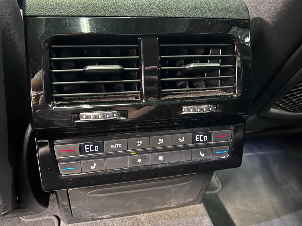 VW Touareg 3,0 TDi 286 aut. 4Motion 5d