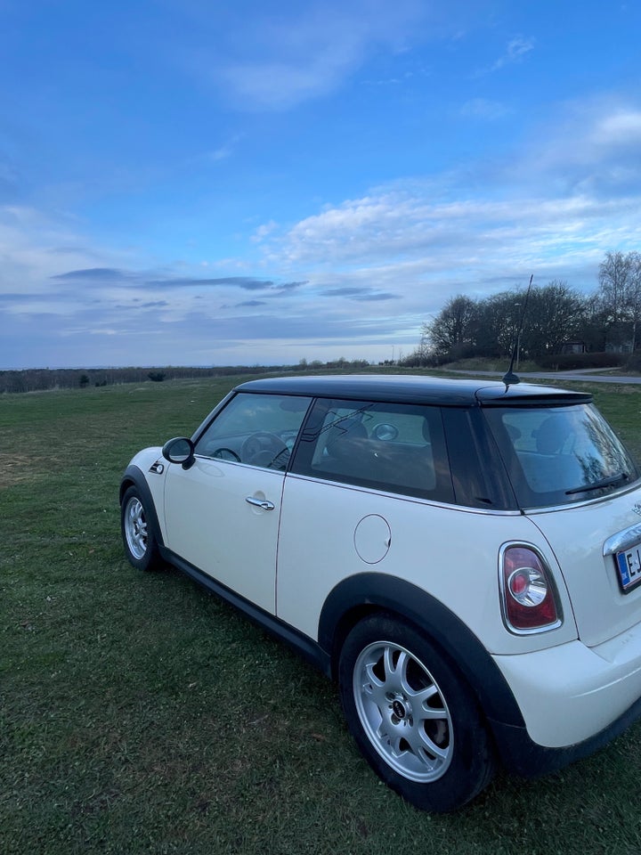 MINI Cooper 1,6 aut. 3d