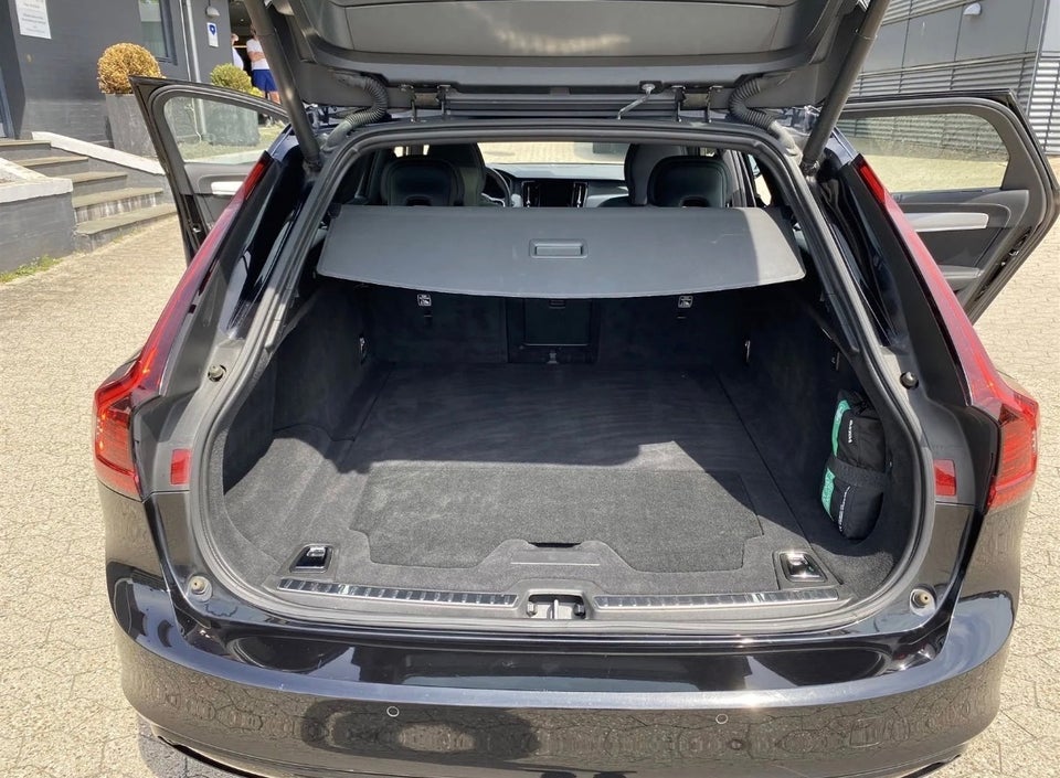 Volvo V90 2,0 T8 ReCharge R-Design aut. AWD 5d