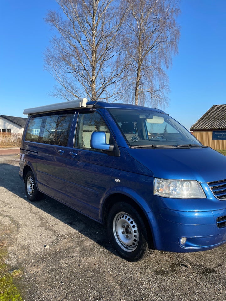 VW California 2,5 TDi 174 Comfortline 4d