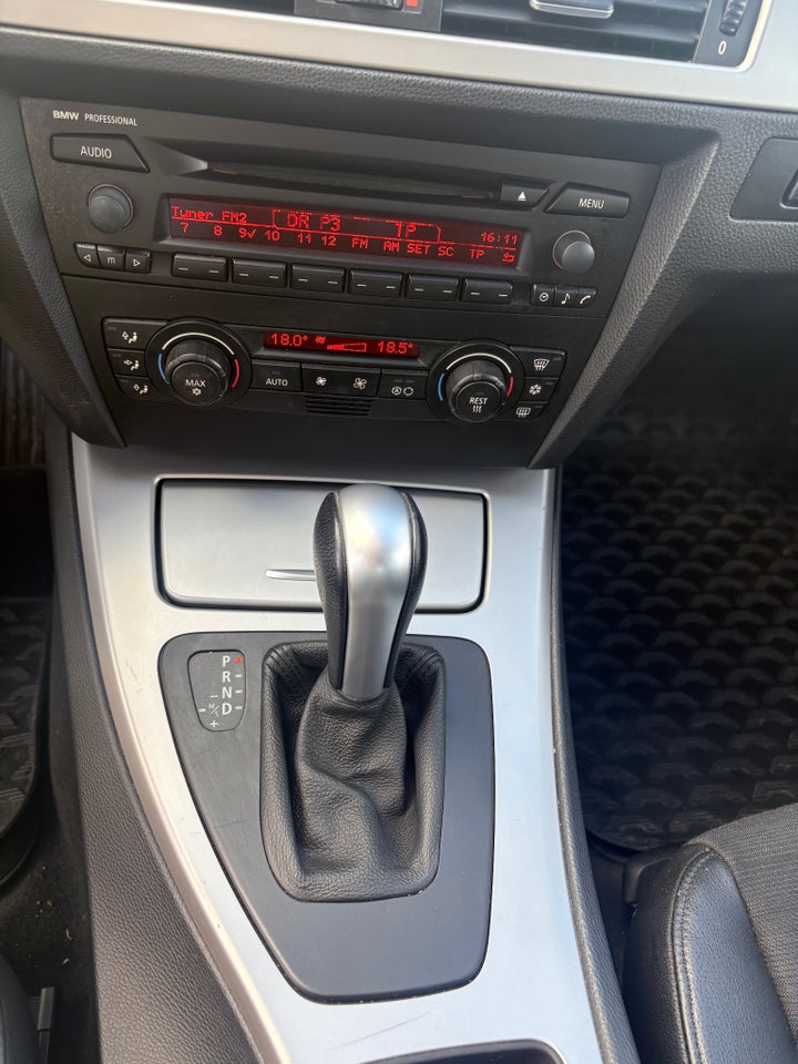 BMW 320i 2,0 aut. 4d