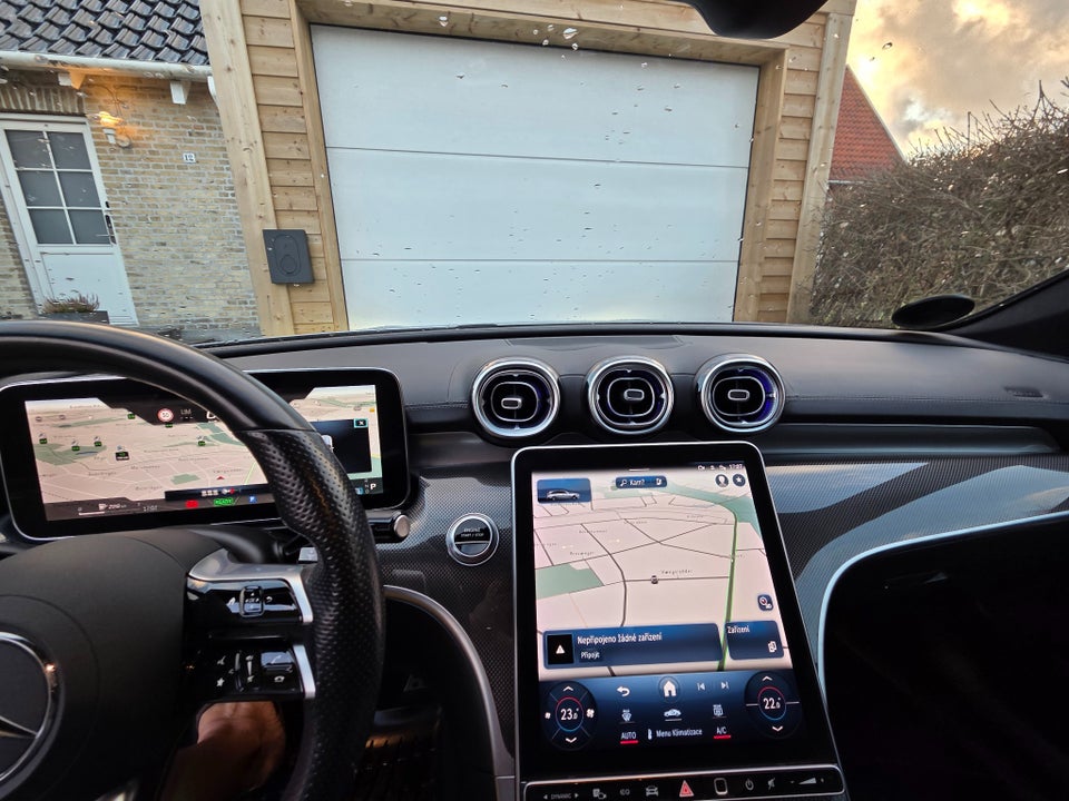 Mercedes C300 e 2,0 AMG Line stc. aut. 5d