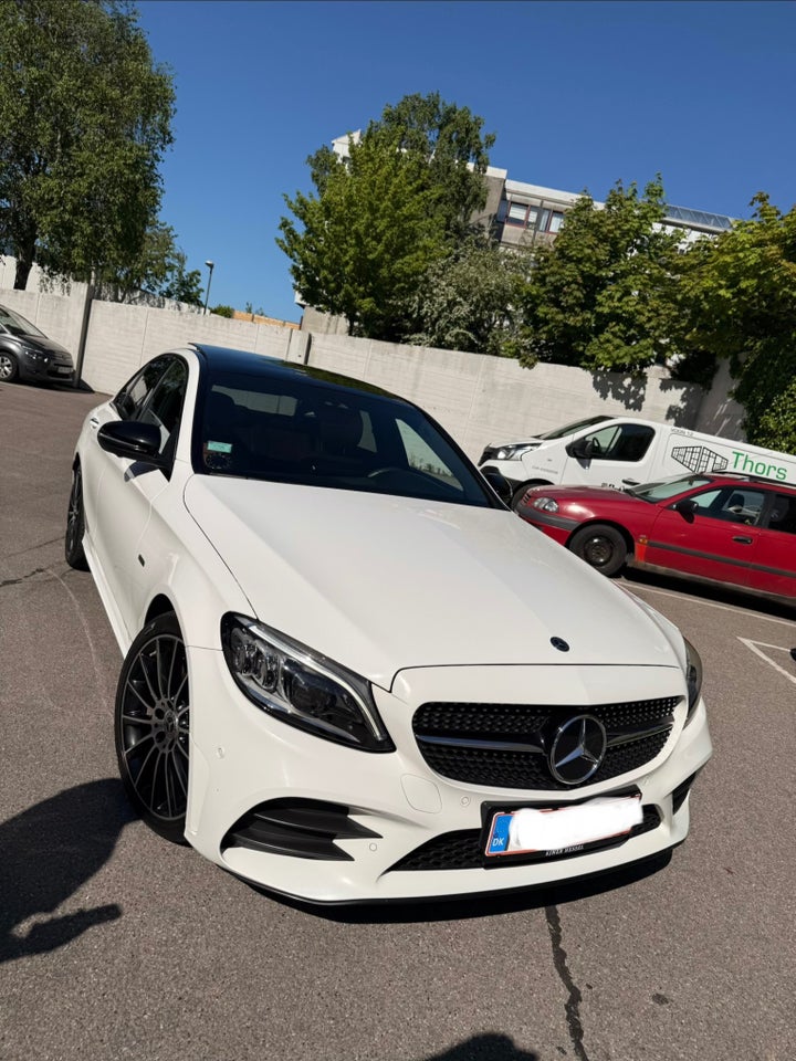 Mercedes C300 de 2,0 AMG Line aut. 4d