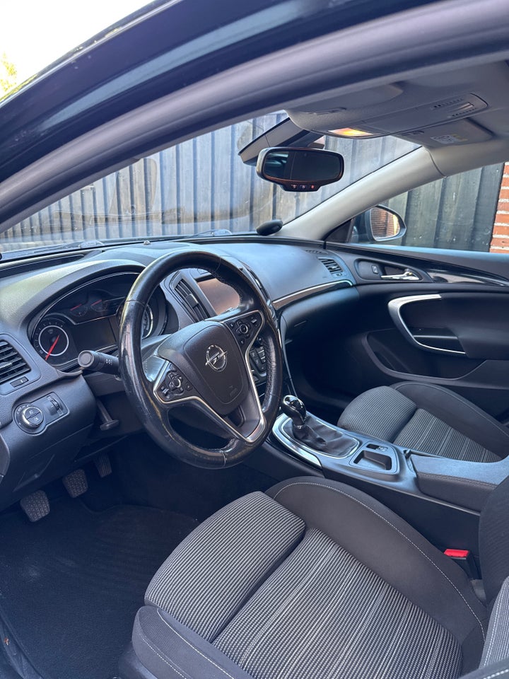Opel Insignia 1,6 T 170 Cosmo Sports Tourer 5d