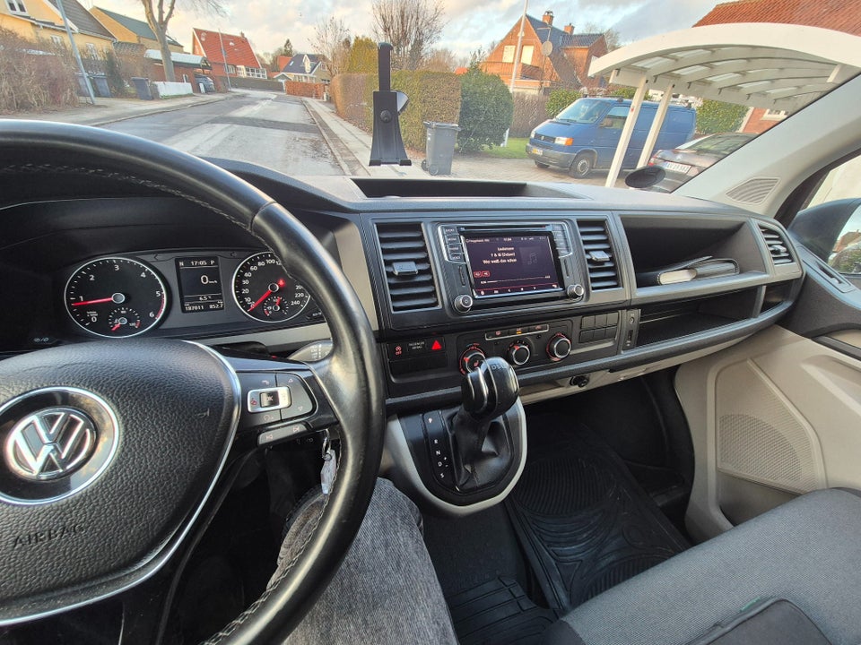 VW Transporter 2,0 TDi 150 Kassevogn DSG lang