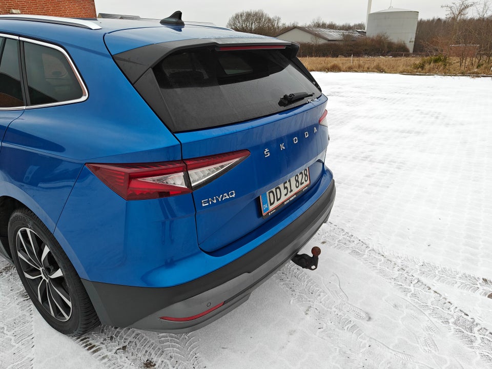 Skoda Enyaq 60 iV Plus 5d