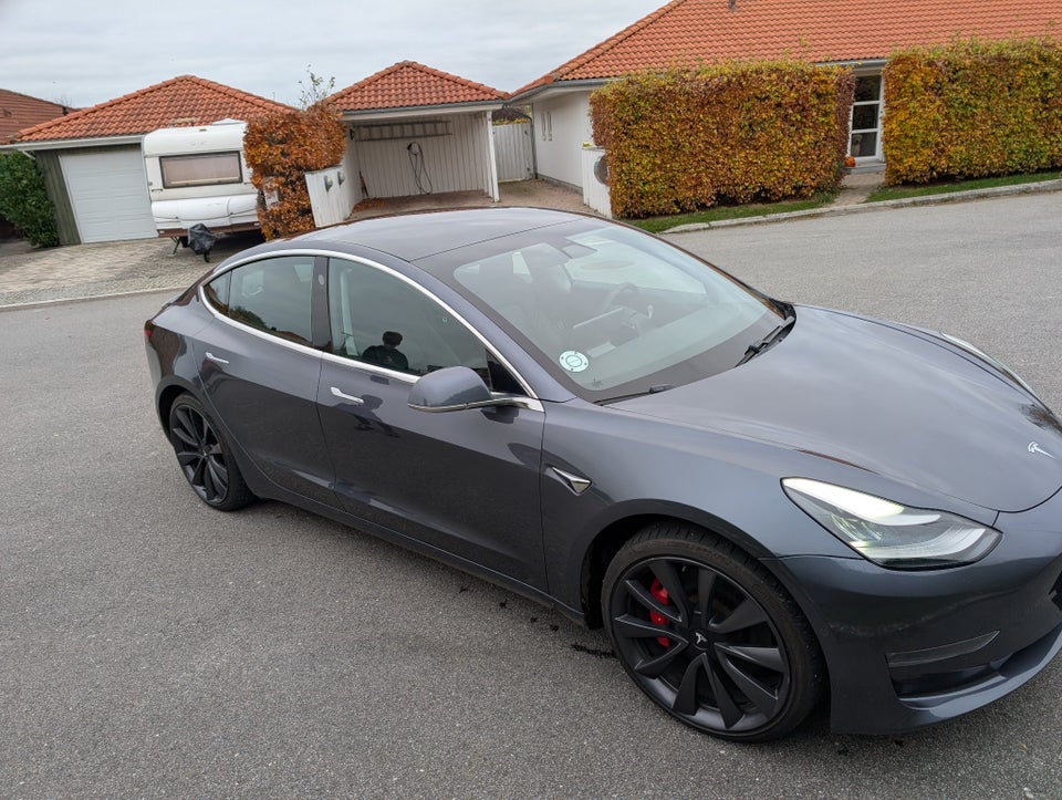 Tesla Model 3 Performance AWD 4d