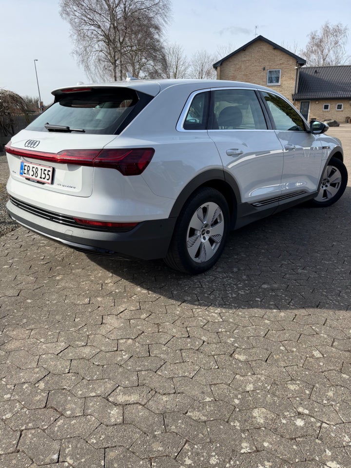 Audi e-tron 50 quattro 5d