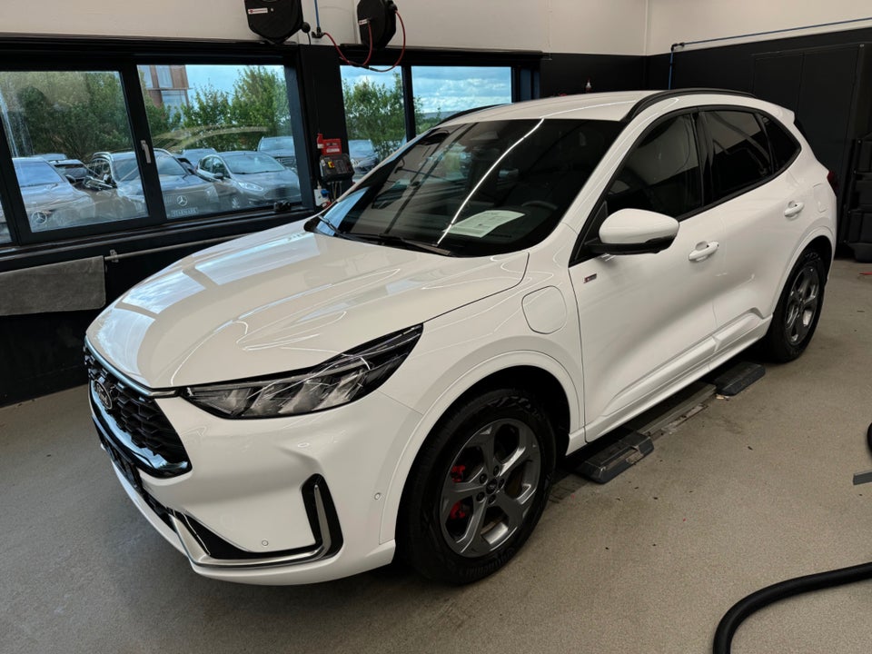 Ford Kuga 2,5 PHEV ST-Line CVT Van 5d