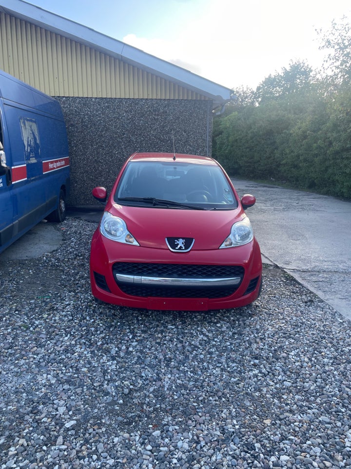 Peugeot 107 1,0 Active 5d