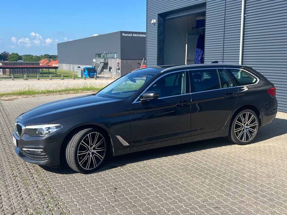 BMW 520d 2,0 Touring Connected aut. 5d