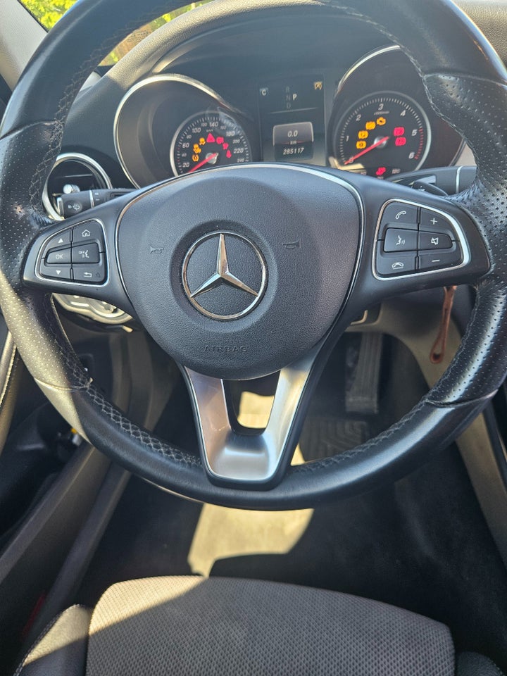 Mercedes C220 d 2,2 Avantgarde stc. aut. 4Matic 5d