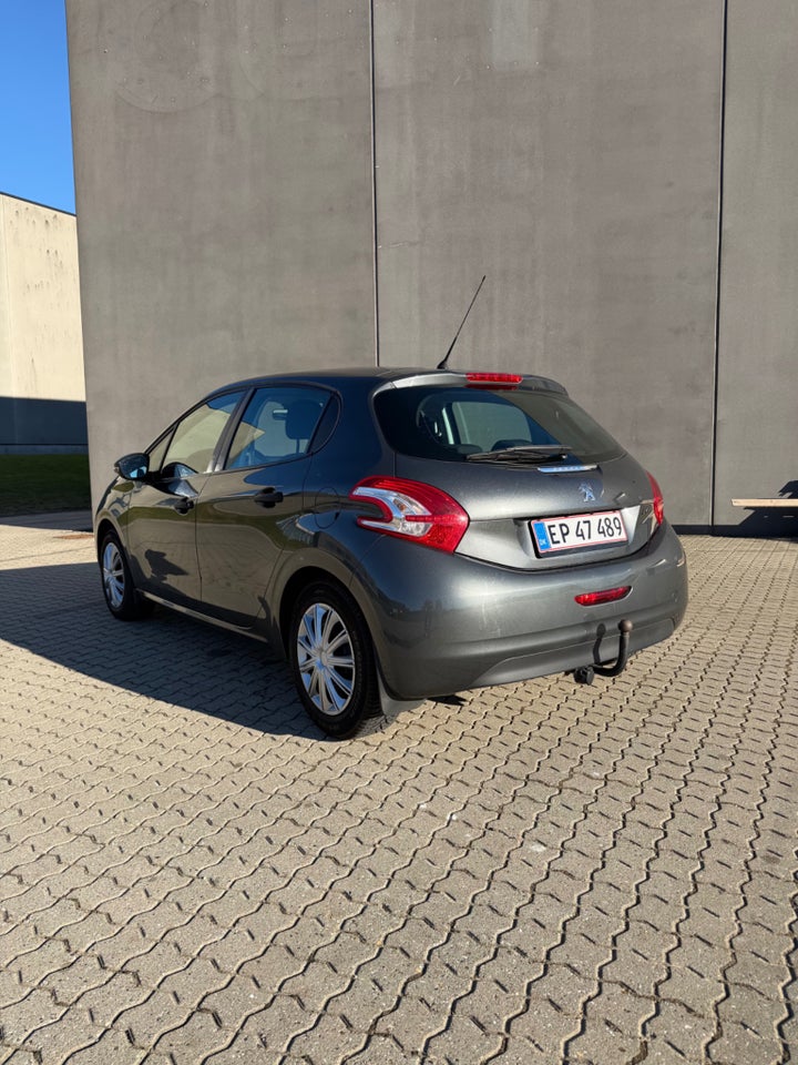 Peugeot 208 1,0 VTi Access 5d
