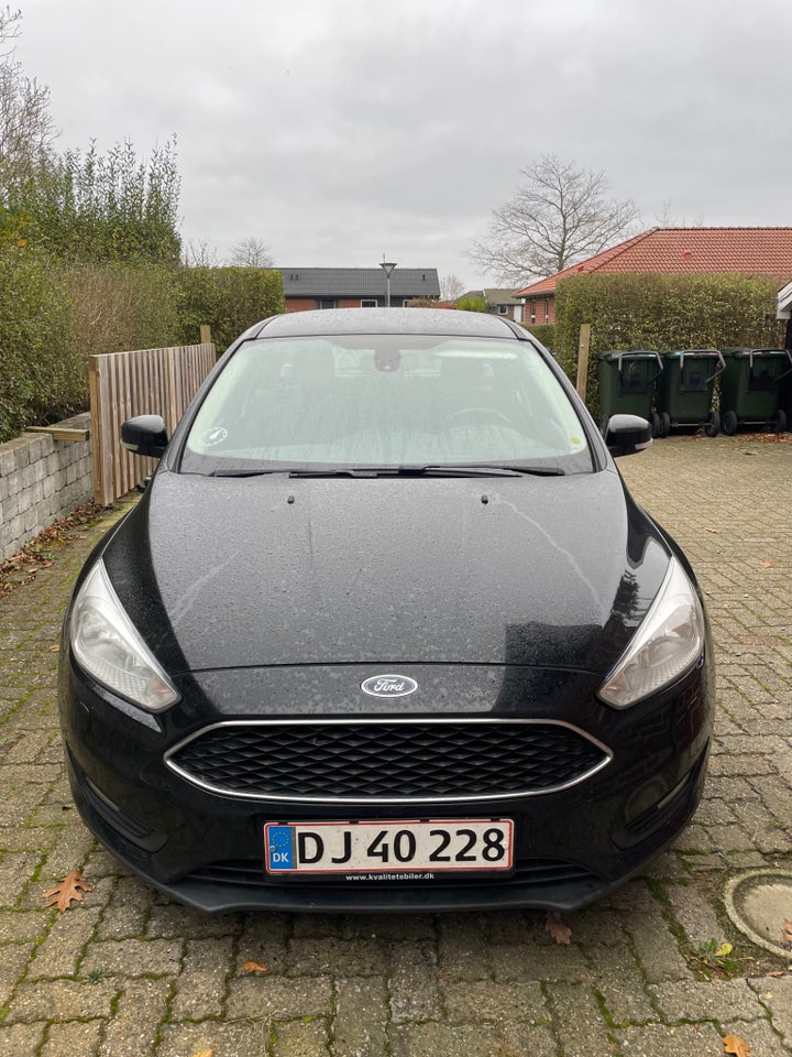 Ford Focus 1,5 TDCi 120 Business stc. 5d