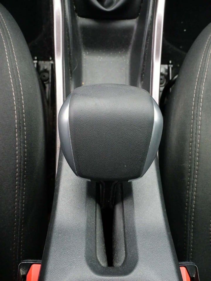 Peugeot 2008 1,2 VTi 82 Active 5d