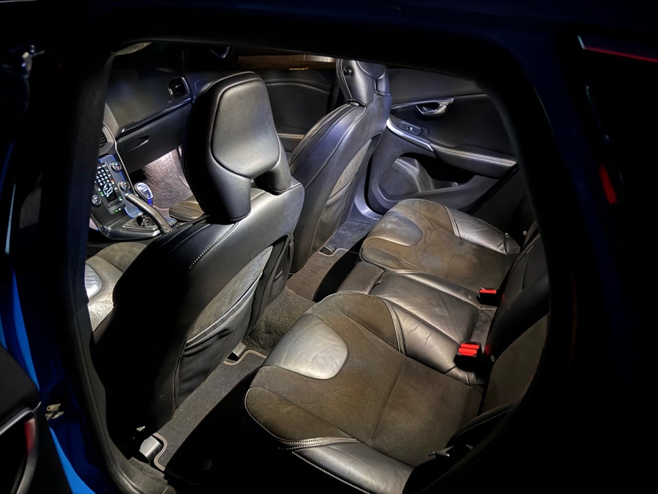 Volvo V40 1,6 D2 115 R-Design 5d