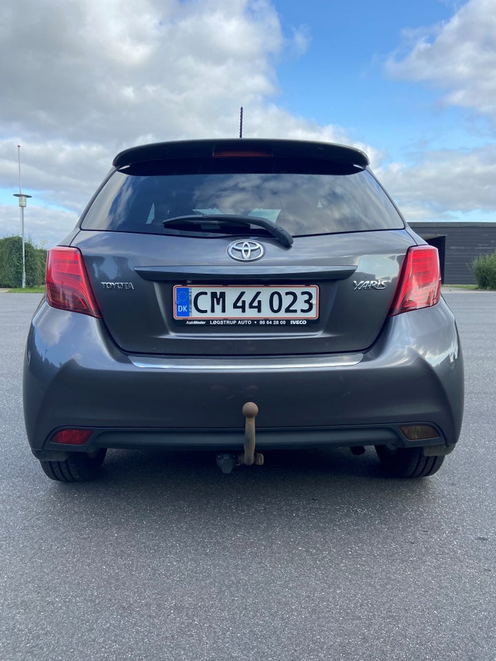 Toyota Yaris 1,3 VVT-i T2 Limited 5d