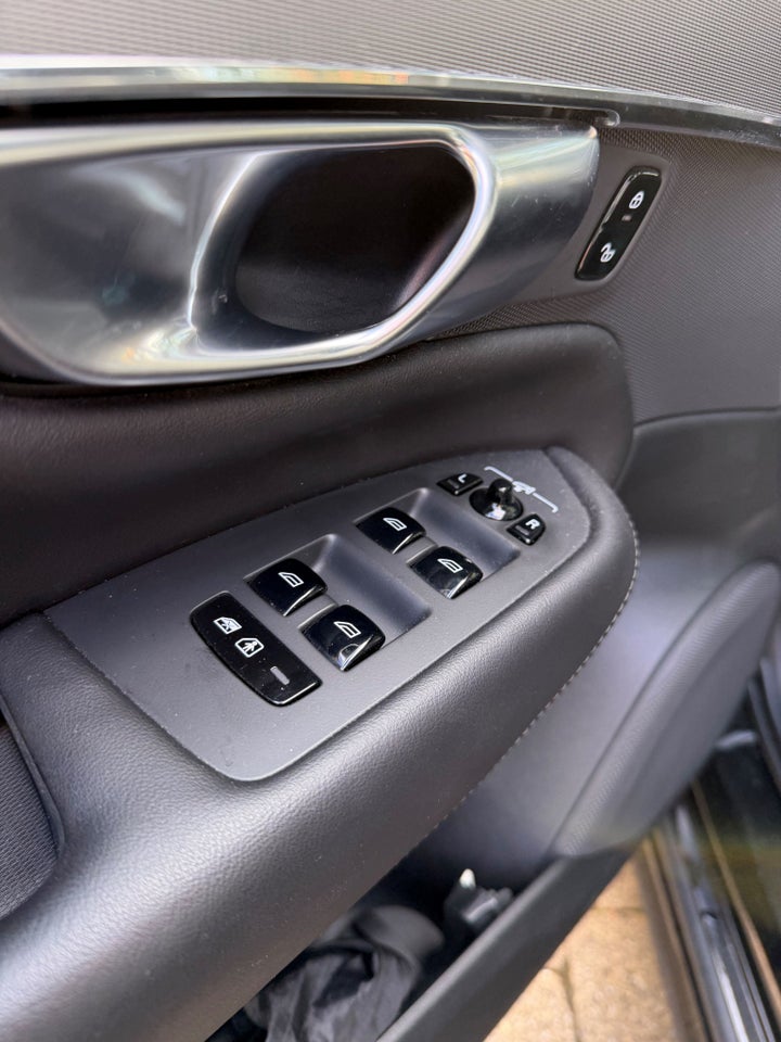 Volvo XC90 2,0 T8 ReCharge Ultimate Bright aut. AWD 7prs 5d