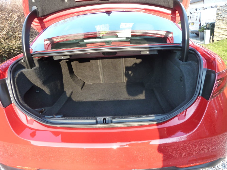 Alfa Romeo Giulia 2,0 T 200 Super aut. 4d