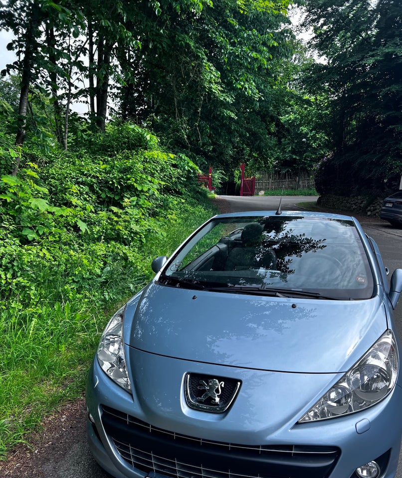 Peugeot 207 1,6 VTi CC 2d