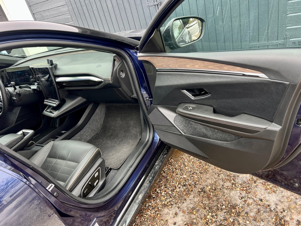 Renault Megane E-Tech 60 Iconic 5d