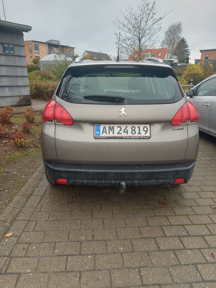 Peugeot 2008 1,2 VTi 82 Active 5d