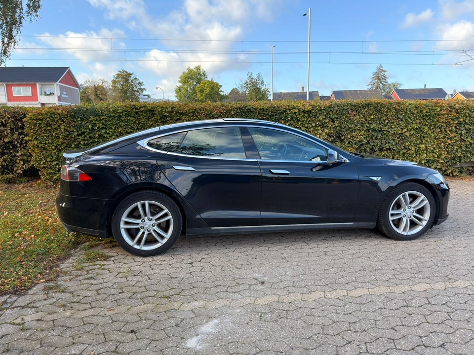 Tesla Model S 85D 5d
