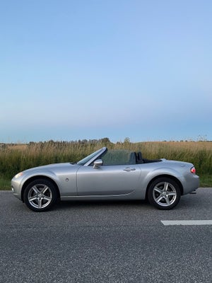 Mazda MX-5 1,8  2d