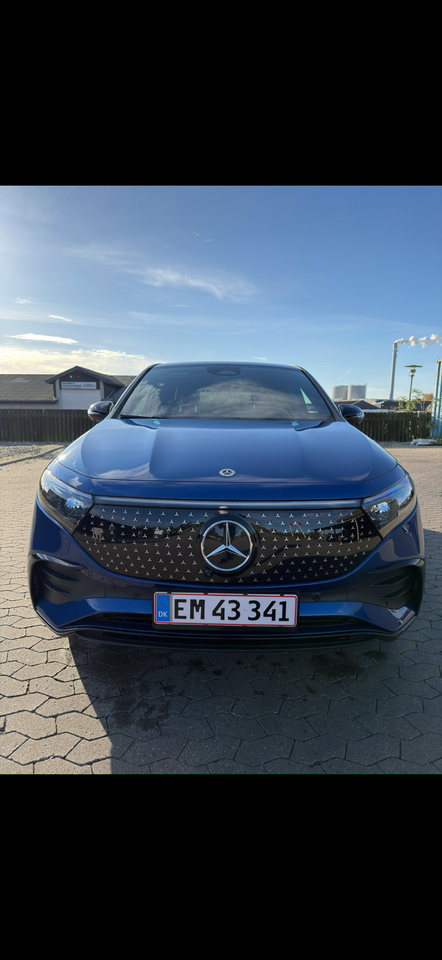 Mercedes EQA300 AMG Line 4Matic 5d