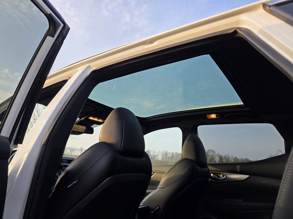 Nissan Qashqai 1,6 dCi 130 Tekna X-tr. 5d