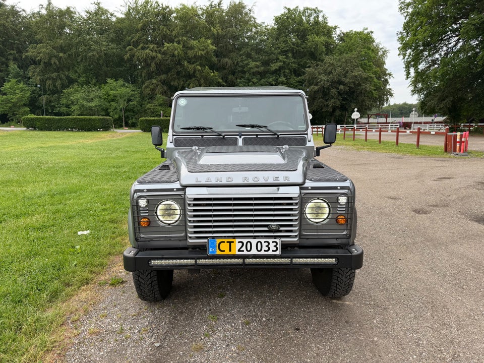 Land Rover Defender 110 2,2 TD4 110 " SW SE Van 5d