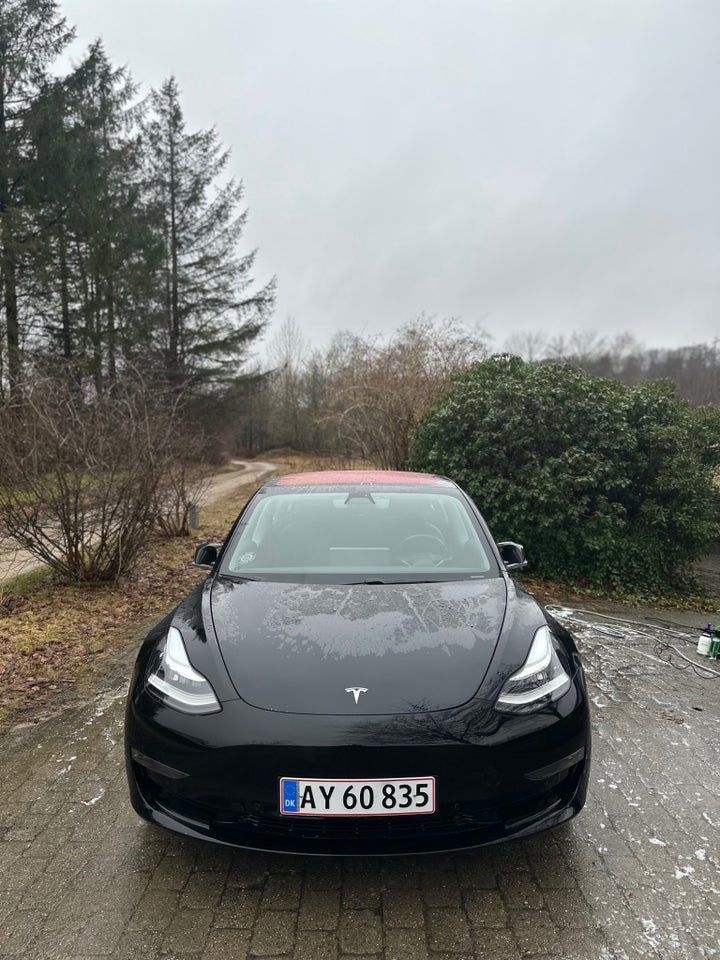 Tesla Model 3 Long Range AWD 4d