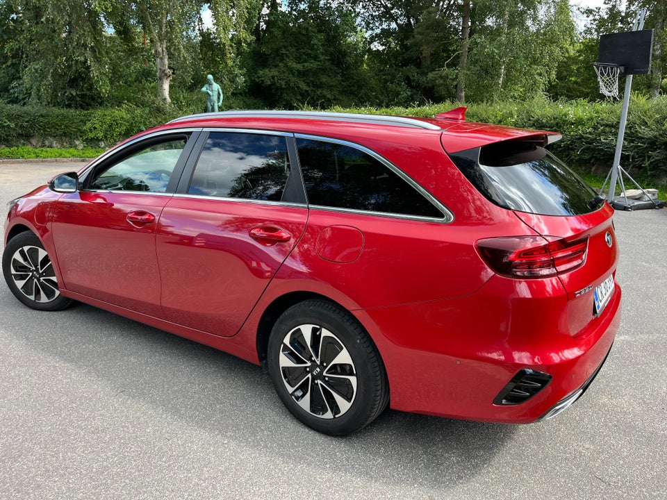 Kia Ceed 1,6 PHEV Upgrade Intro SW DCT 5d