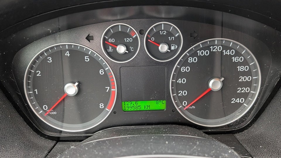 Ford Focus 1,6 Trend 100 5d