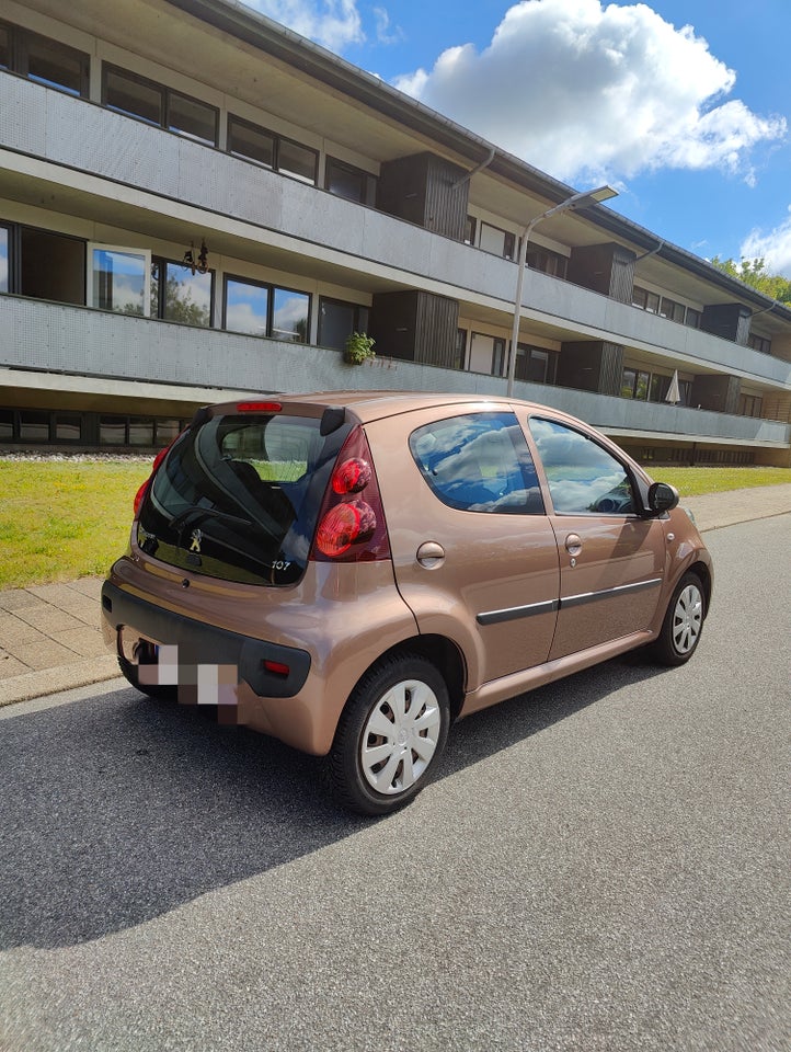 Peugeot 107 1,0 Active 5d
