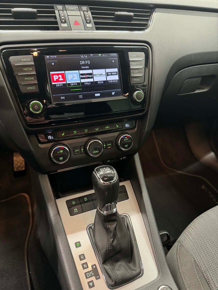 Skoda Octavia 1,6 TDi 110 Style DSG 5d