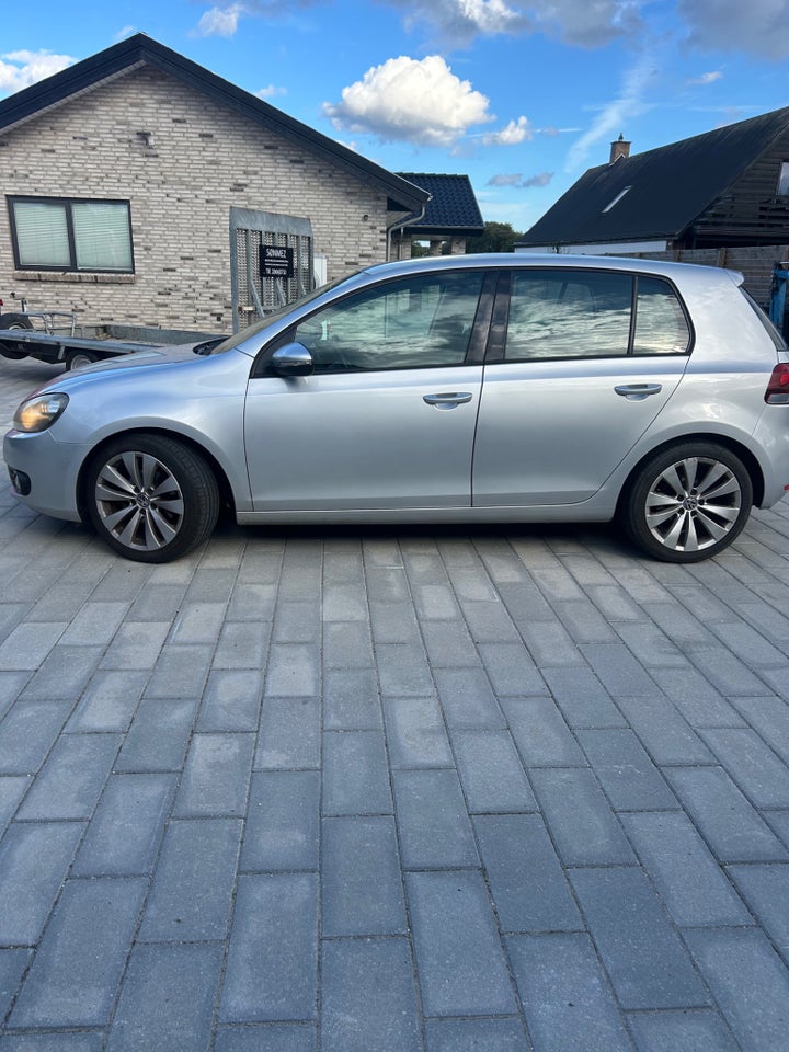 VW Golf VI 1,6 TDi 105 Comfortline DSG BMT 5d