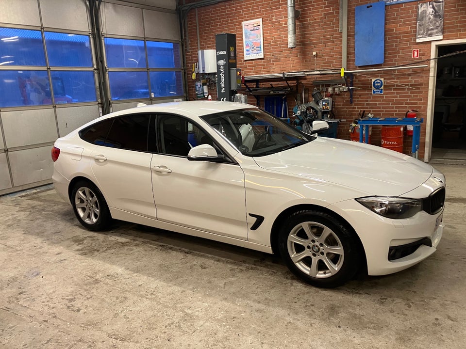 BMW 320i 2,0 Gran Turismo aut. 5d