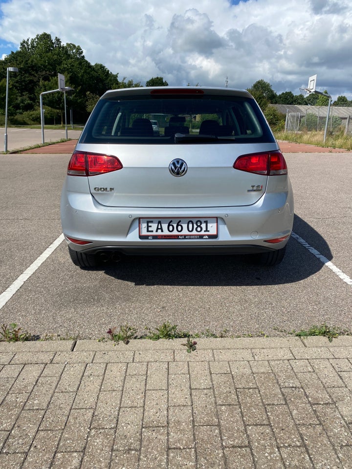 VW Golf VII 1,4 TSi 122 Comfortline BMT 5d