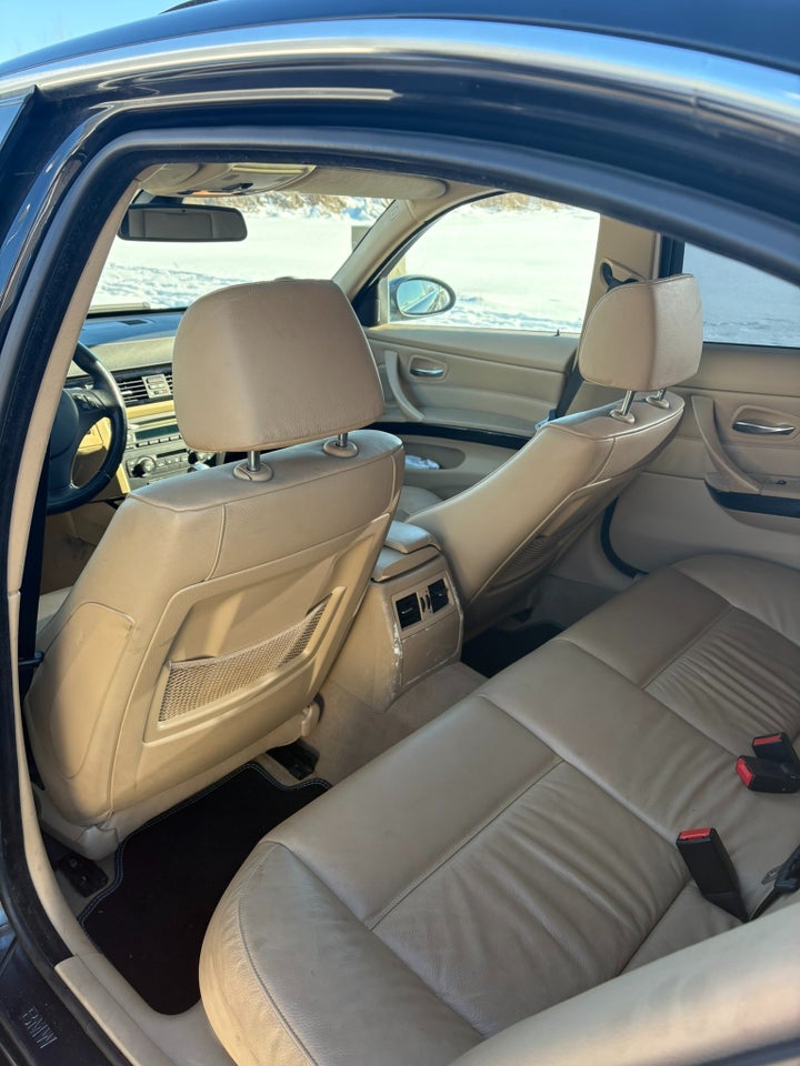 BMW 330i 3,0 aut. 4d