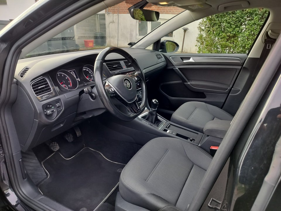 VW Golf VII 1,4 TSi 125 Comfortline BMT 5d