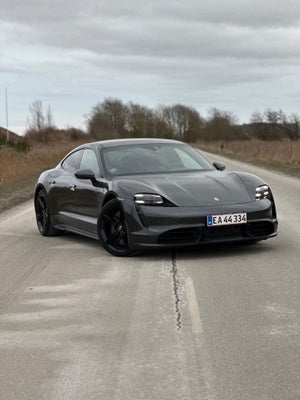 Porsche Taycan Turbo S  Performance+  4d